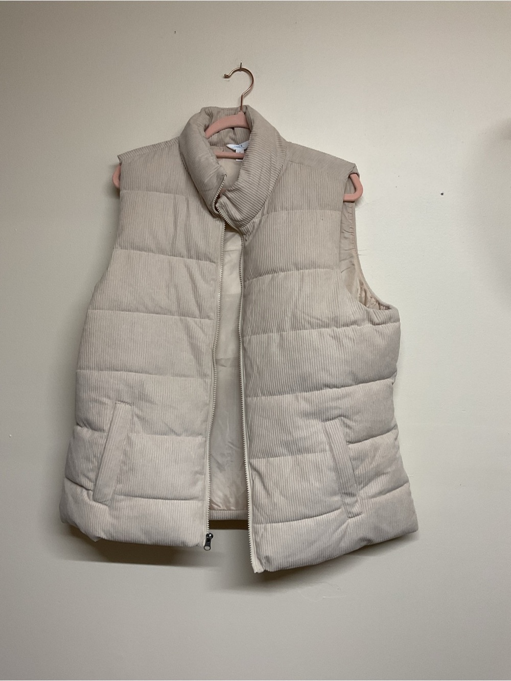 Time and Tru Cream Corduroy Puffer Vest